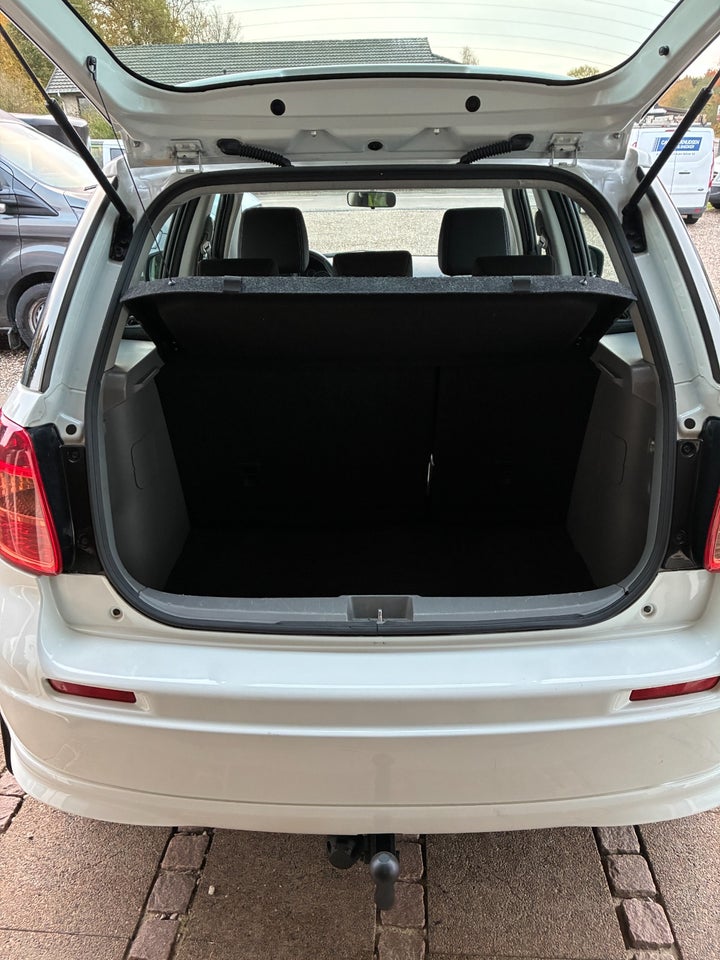 Suzuki SX4 1,6 CombiBack GLX 5d