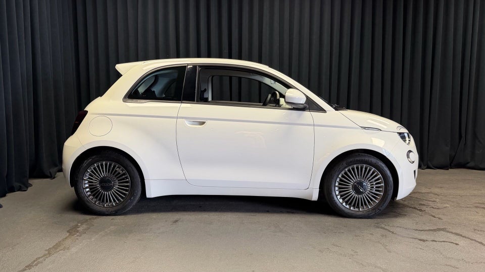 Fiat 500e 42 Icon 3d