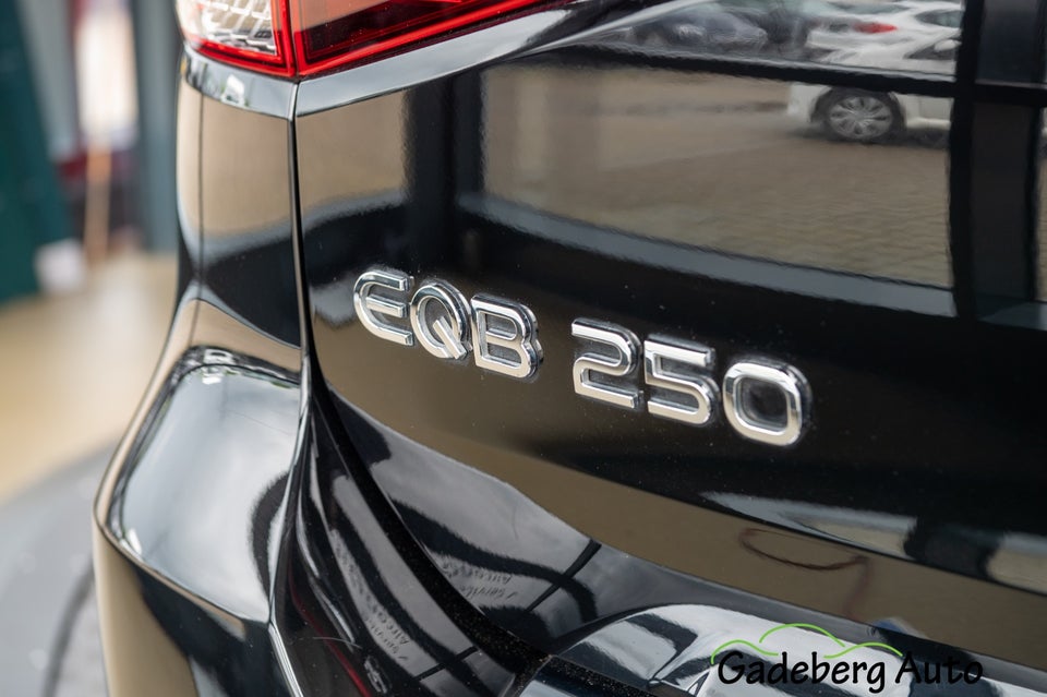 Mercedes EQB250 Progressive 7prs 5d