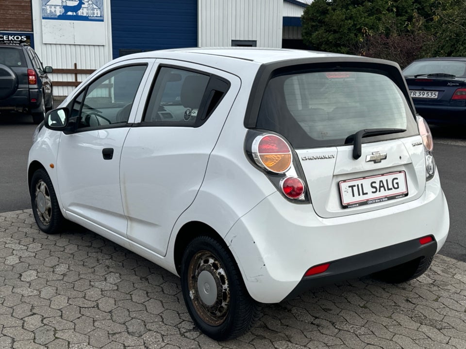 Chevrolet Spark 1,0 LE 5d