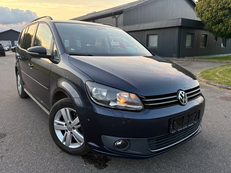 VW Touran 2,0 TDi 140 Highline DSG BMT Van 5d