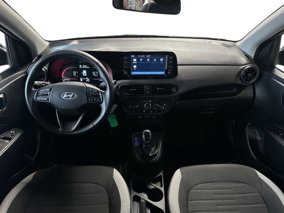 Hyundai i10 1,0 MPi Essential AMT 5d