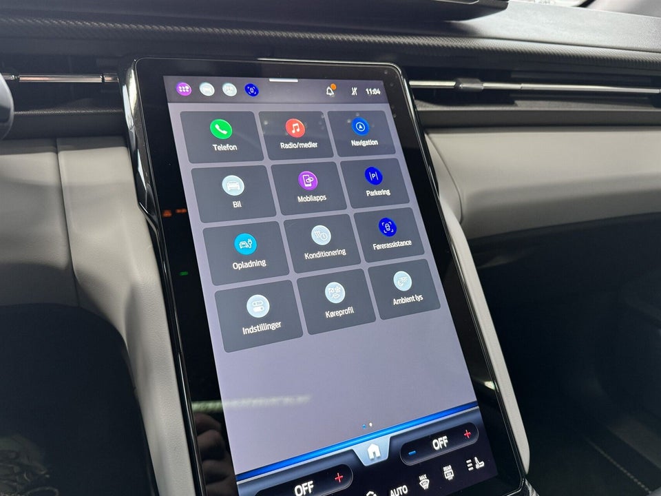 Ford Explorer 82 Premium Extended Range 5d