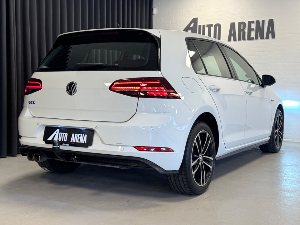 VW Golf VII 1,4 GTE DSG 5d