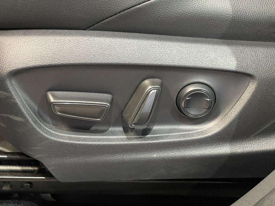 Toyota bZ4X Executive AWD 5d