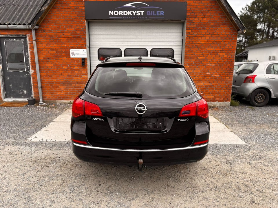 Opel Astra 1,4 T 140 Enjoy Sports Tourer 5d