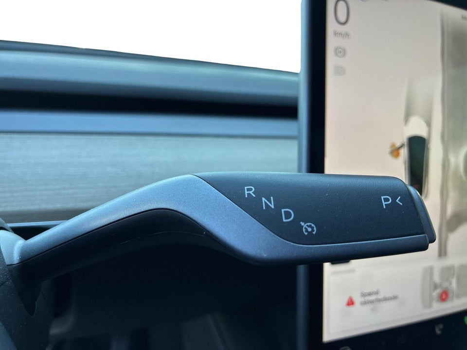 Tesla Model Y RWD 5d
