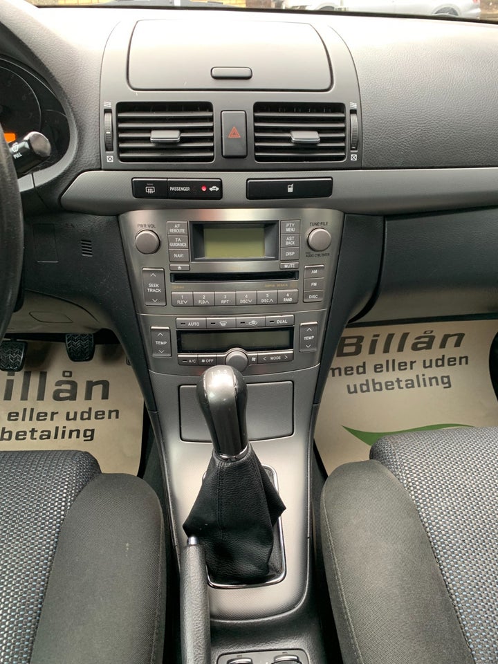 Toyota Avensis 1,8 VVT-i Sol 4d