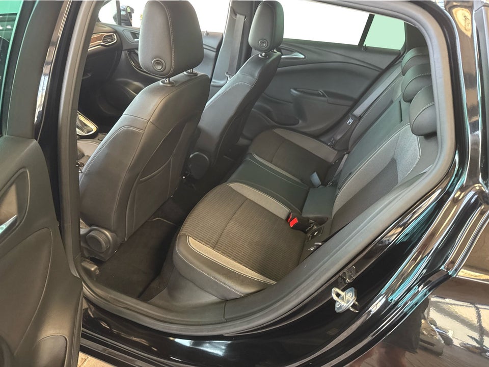 Opel Astra 1,5 D 122 Elegance Sports Tourer aut. 5d