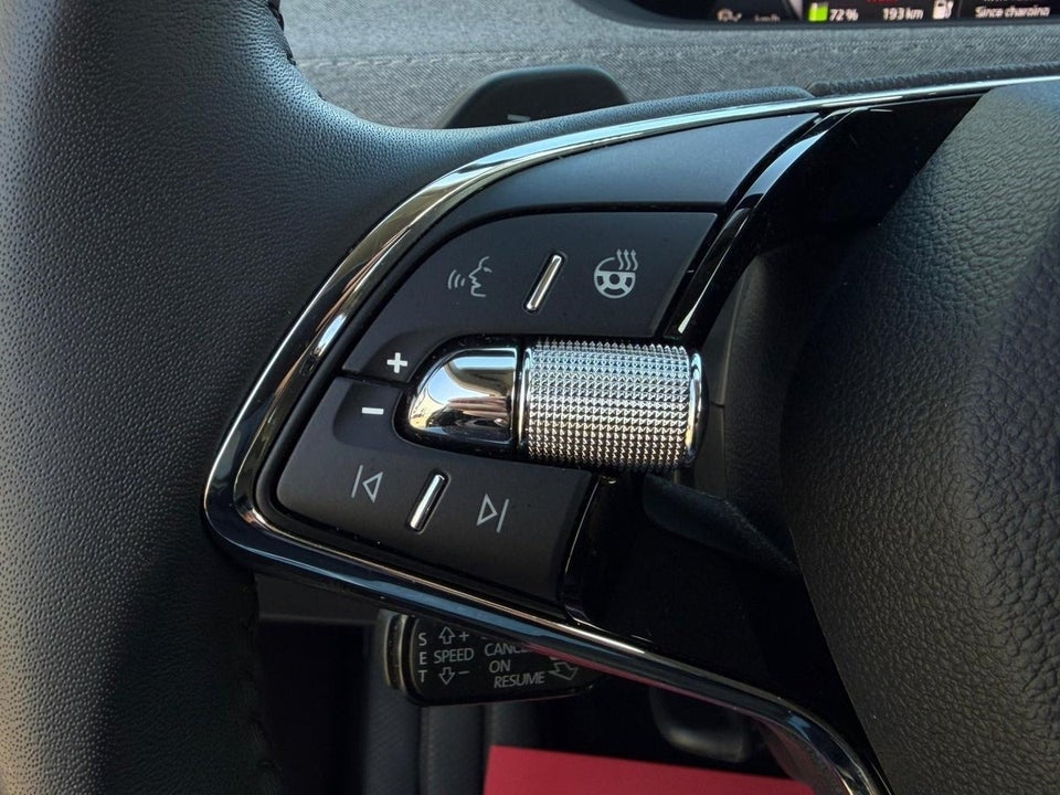 Skoda Enyaq 60 iV Loft 5d