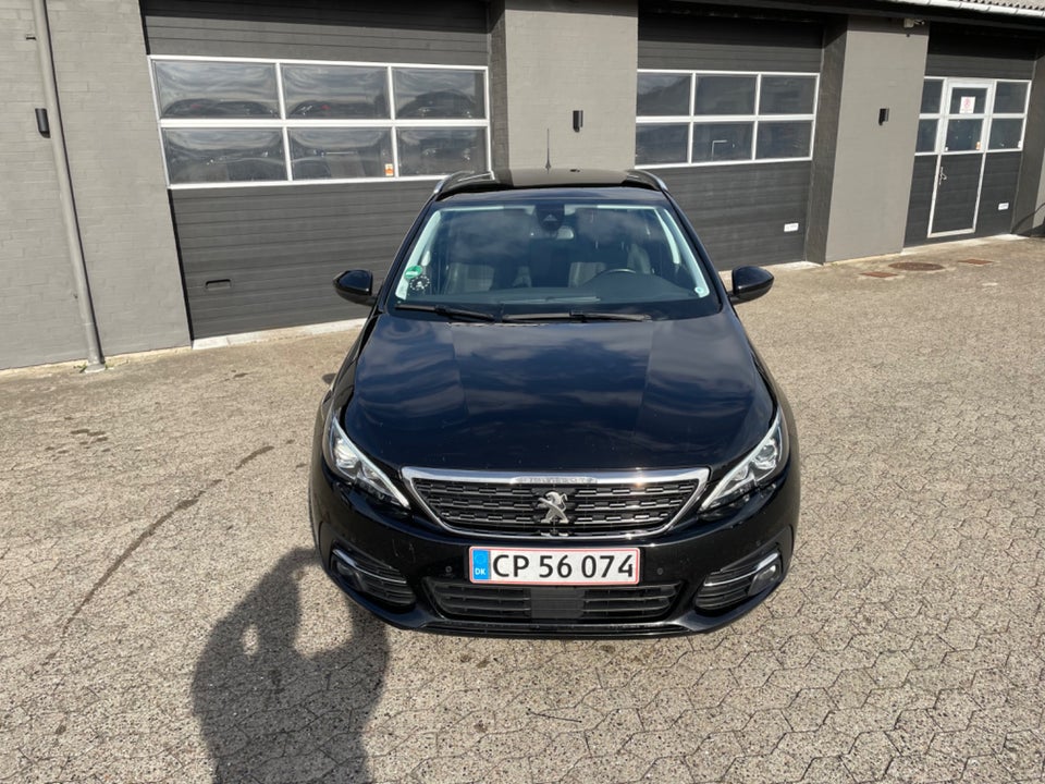 Peugeot 308 1,5 BlueHDi 130 Infinity SW 5d