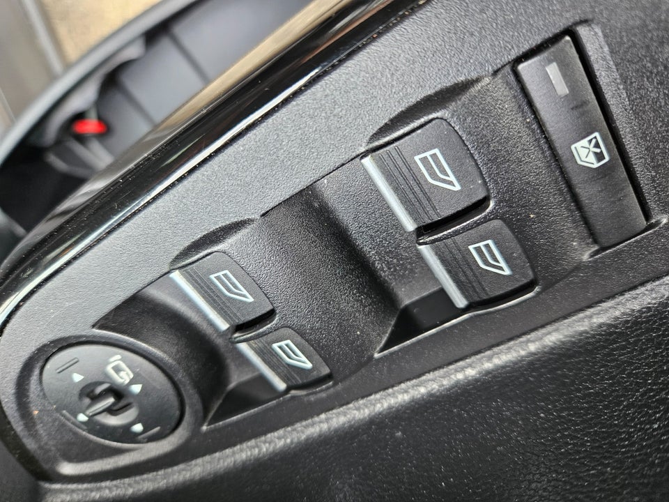 Ford B-MAX 1,0 SCTi 100 Titanium 5d