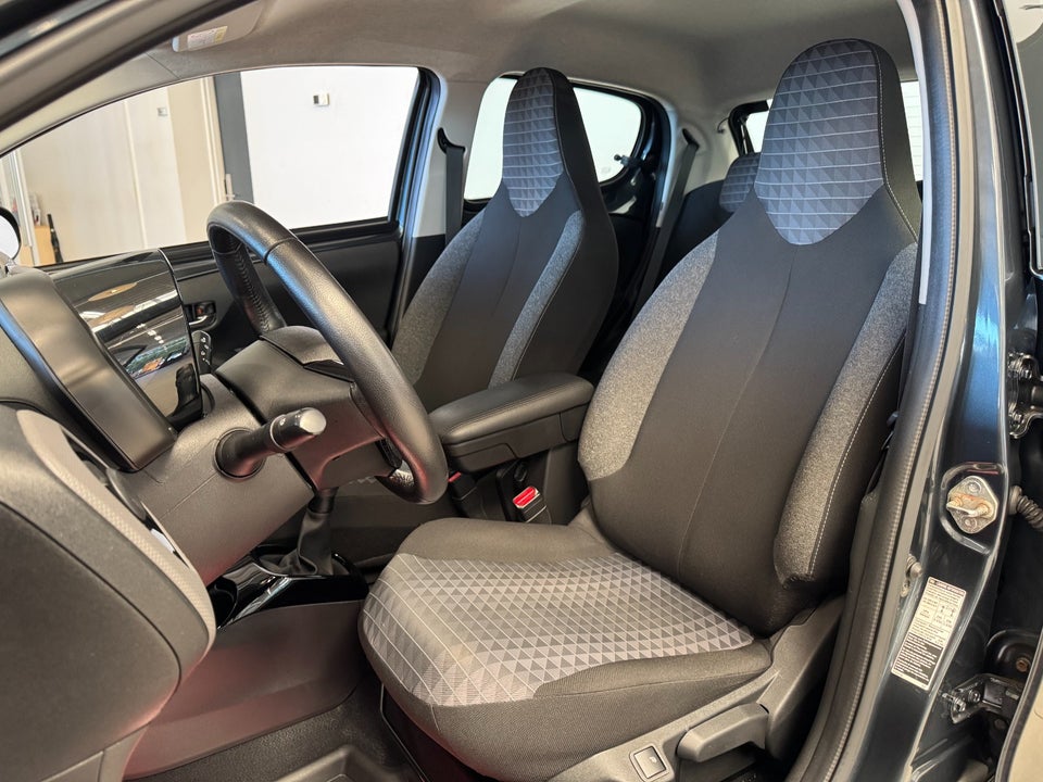 Peugeot 108 1,0 e-VTi 72 Allure+ 5d