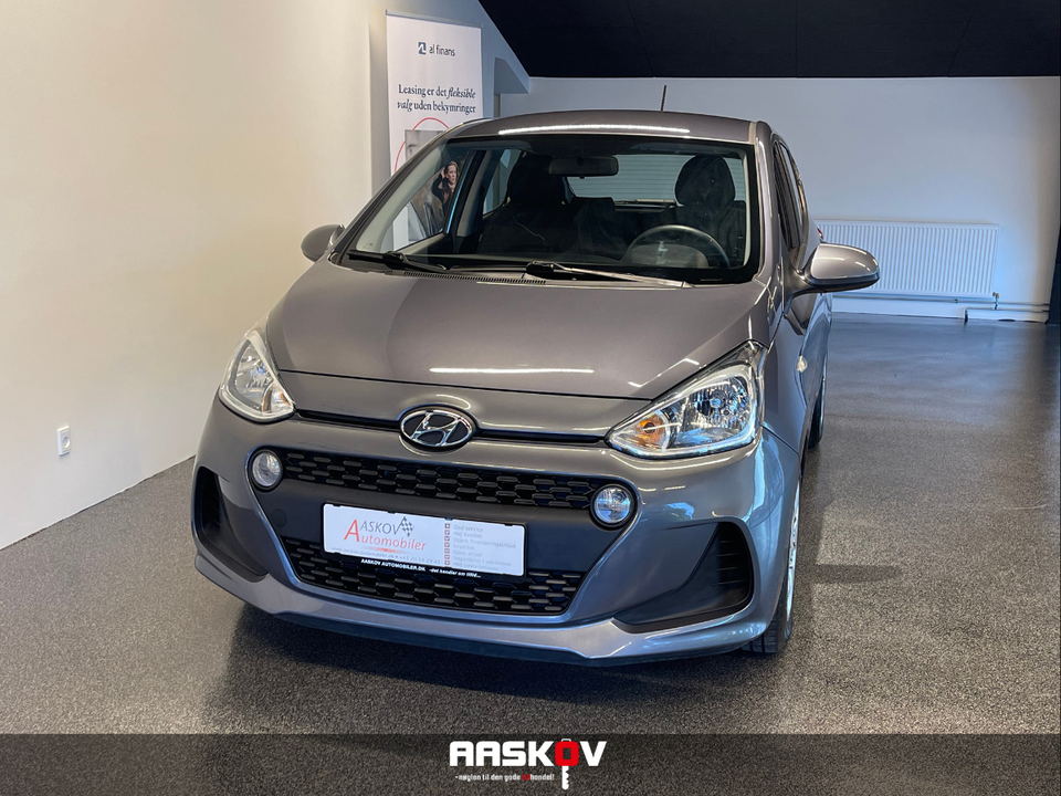 Hyundai i10 1,0 Spring Deluxe 5d