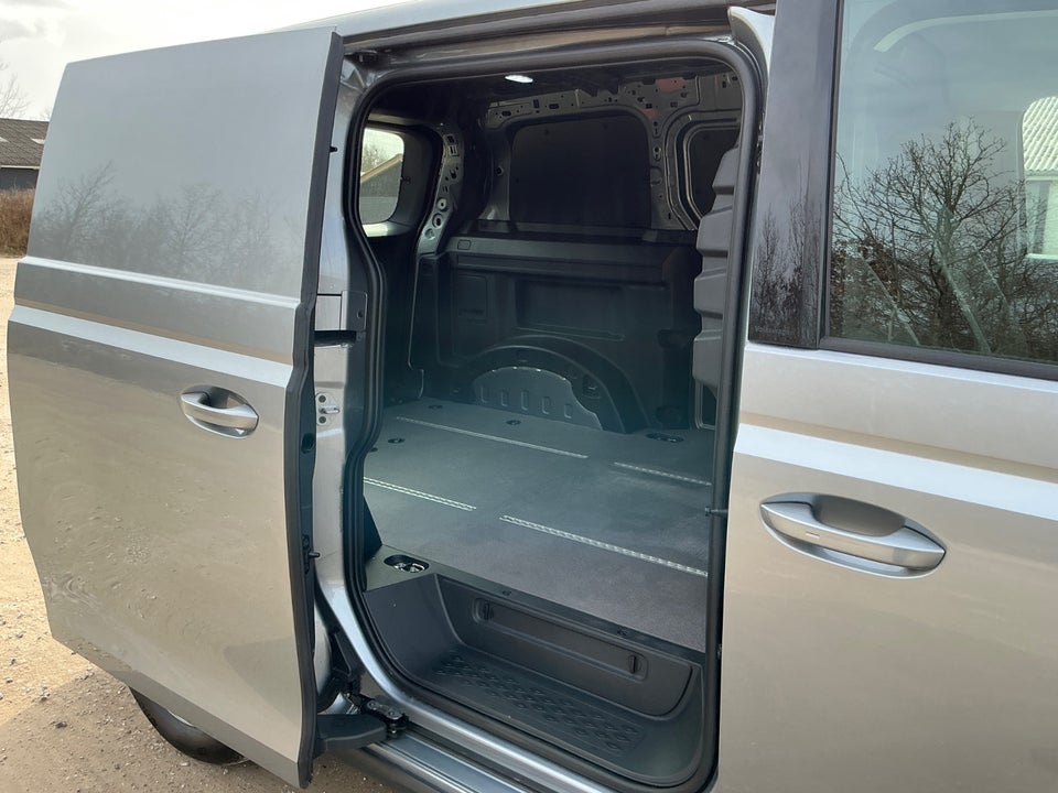 VW ID.Buzz 79 Cargo Pro