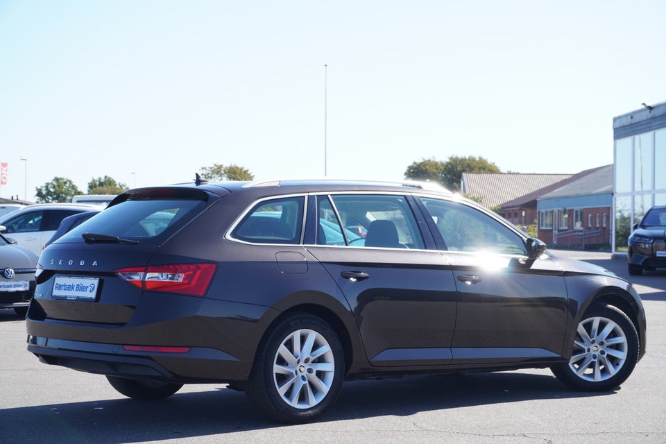 Skoda Superb 1,5 TSi 150 Style Combi DSG 5d