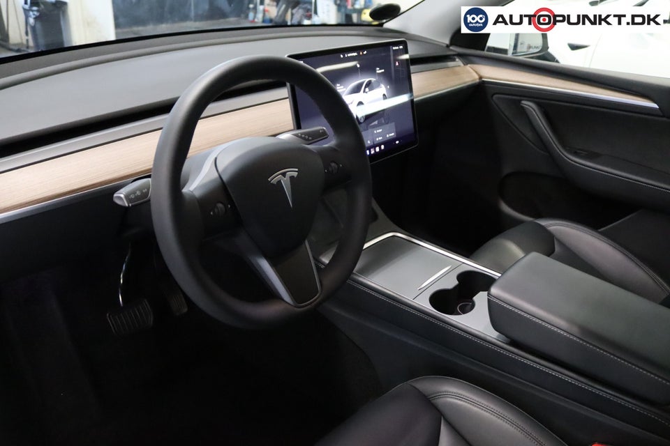 Tesla Model Y Long Range RWD 5d