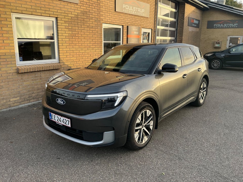 Ford Explorer 77 Select Extended Range 5d