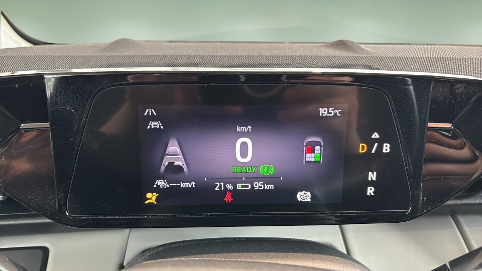 Ford Explorer 77 Select Extended Range 5d