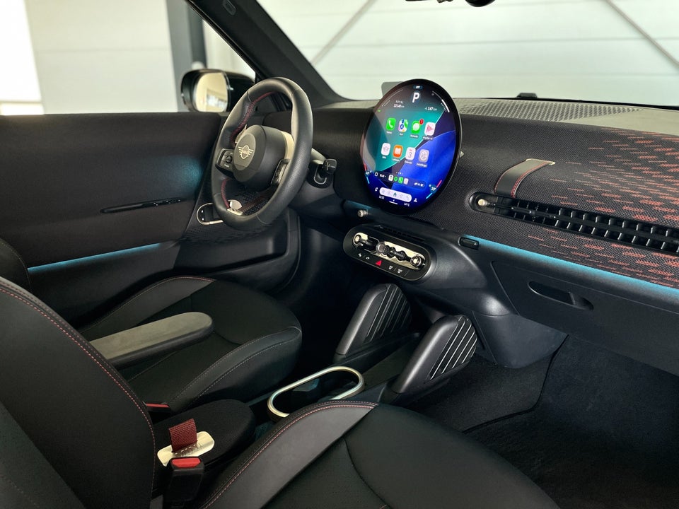 MINI Cooper E JCW Trim XL 3d