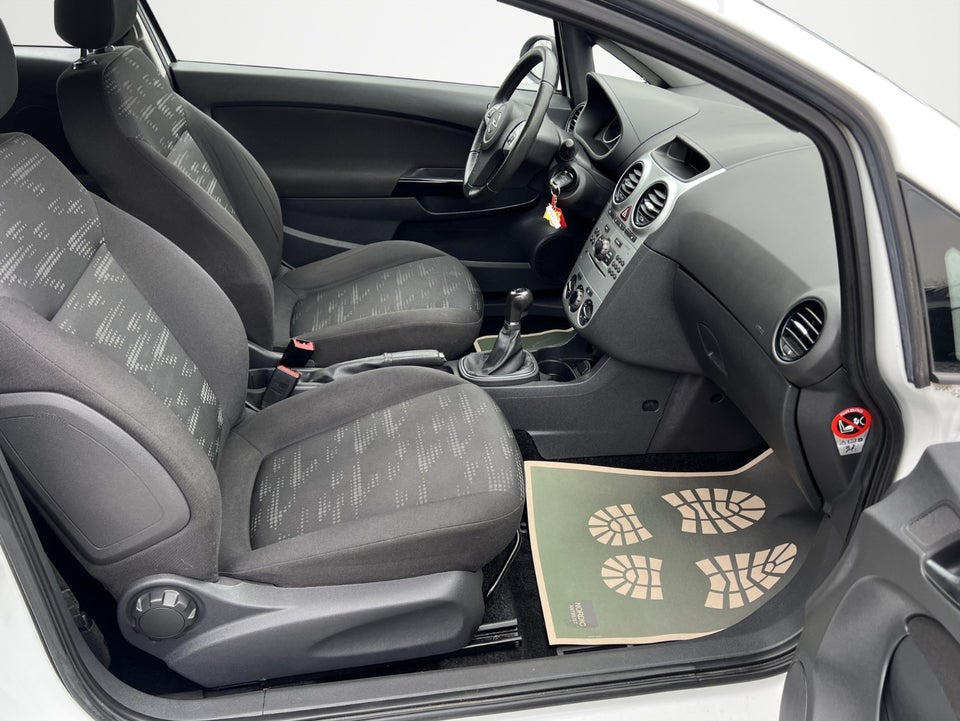 Opel Corsa 1,0 12V Enjoy 3d