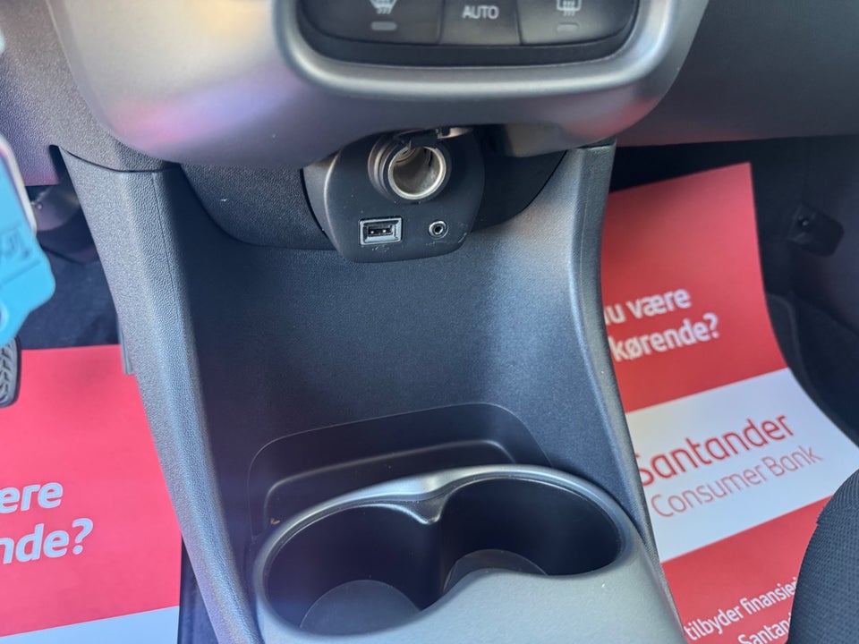 Toyota Aygo 1,0 VVT-i x-press 5d