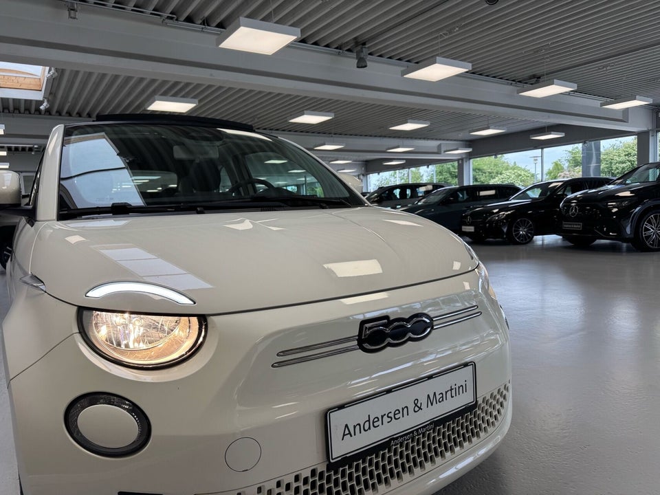 Fiat 500e 42 Icon Cabrio 2d