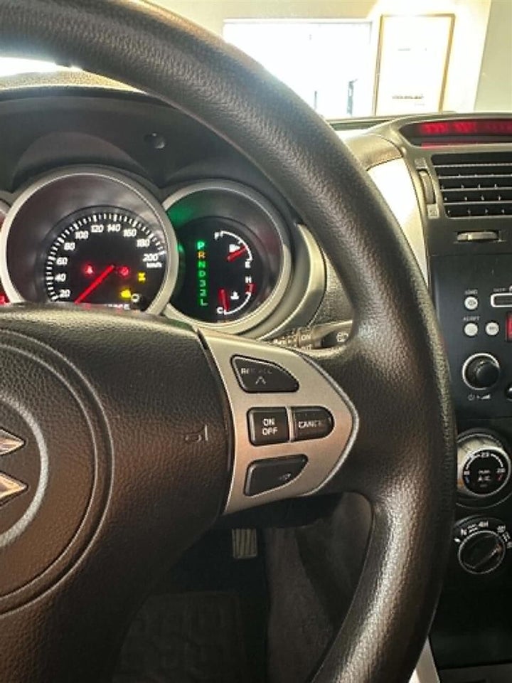 Suzuki Grand Vitara 2,0 GLS aut. 5d