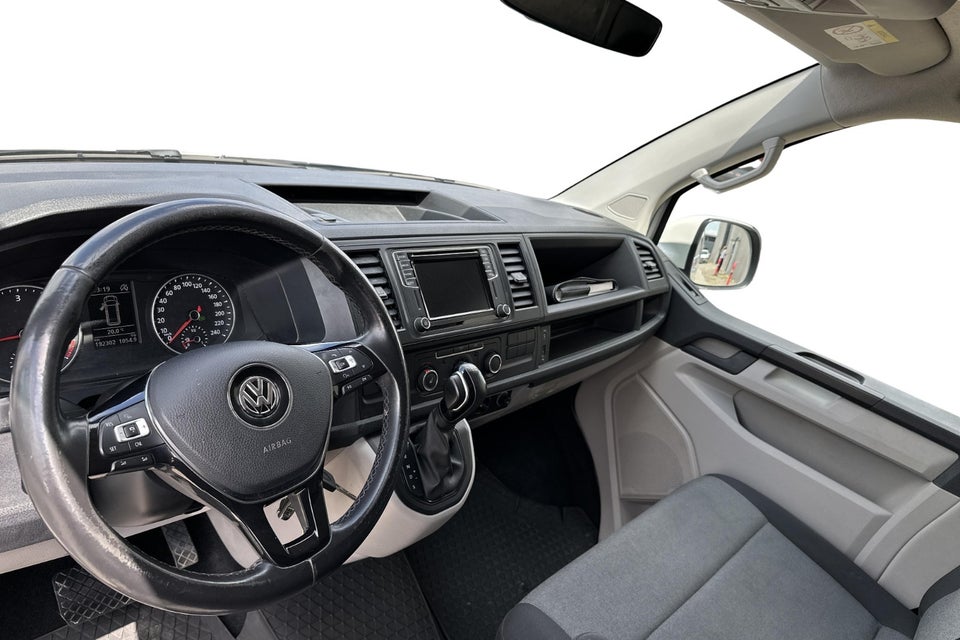 VW Transporter 2,0 TDi 150 Kassevogn DSG lang