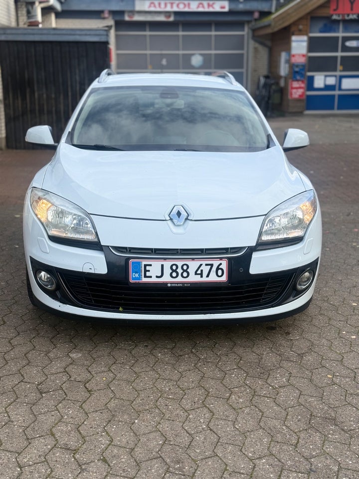 Renault Megane III 1,5 dCi 110 Expression aut. 5d