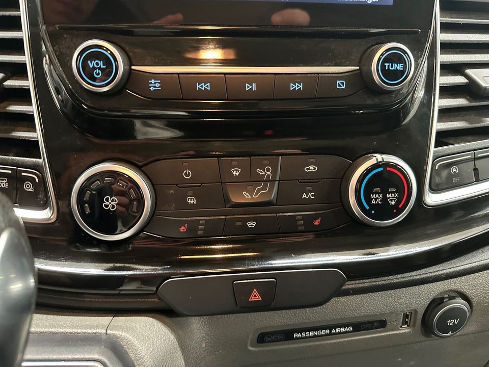 Ford Transit Custom 320L 2,0 TDCi 185 Sport aut.