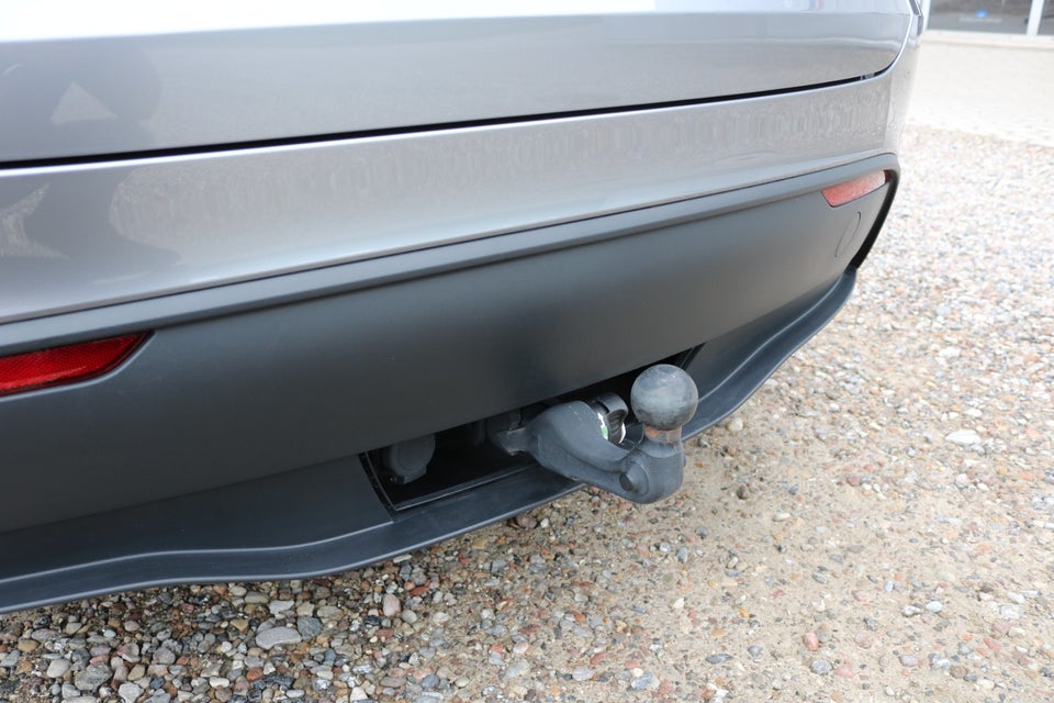 Tesla Model Y RWD 5d
