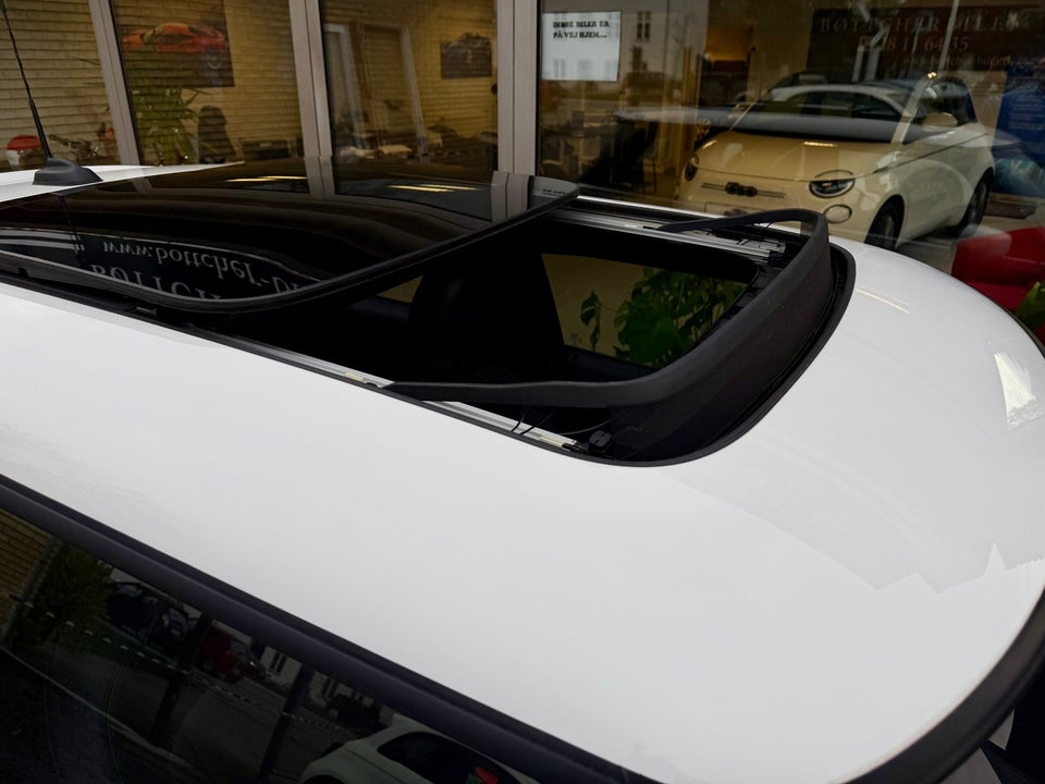 MINI Cooper SE Maximise 3d