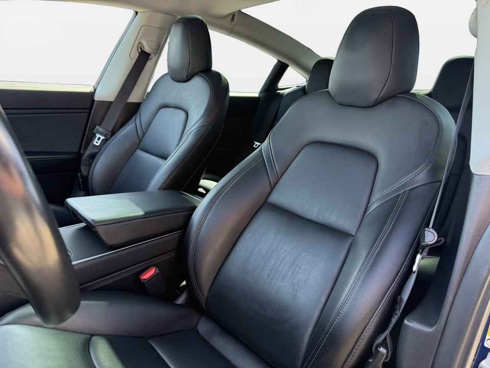Tesla Model 3 Long Range AWD 4d