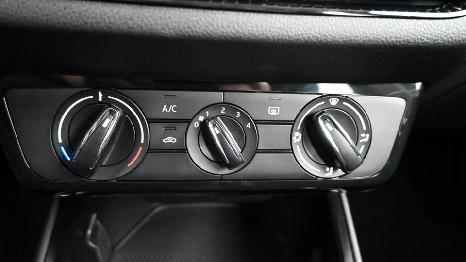 Skoda Fabia 1,0 MPi 80 Essence 5d