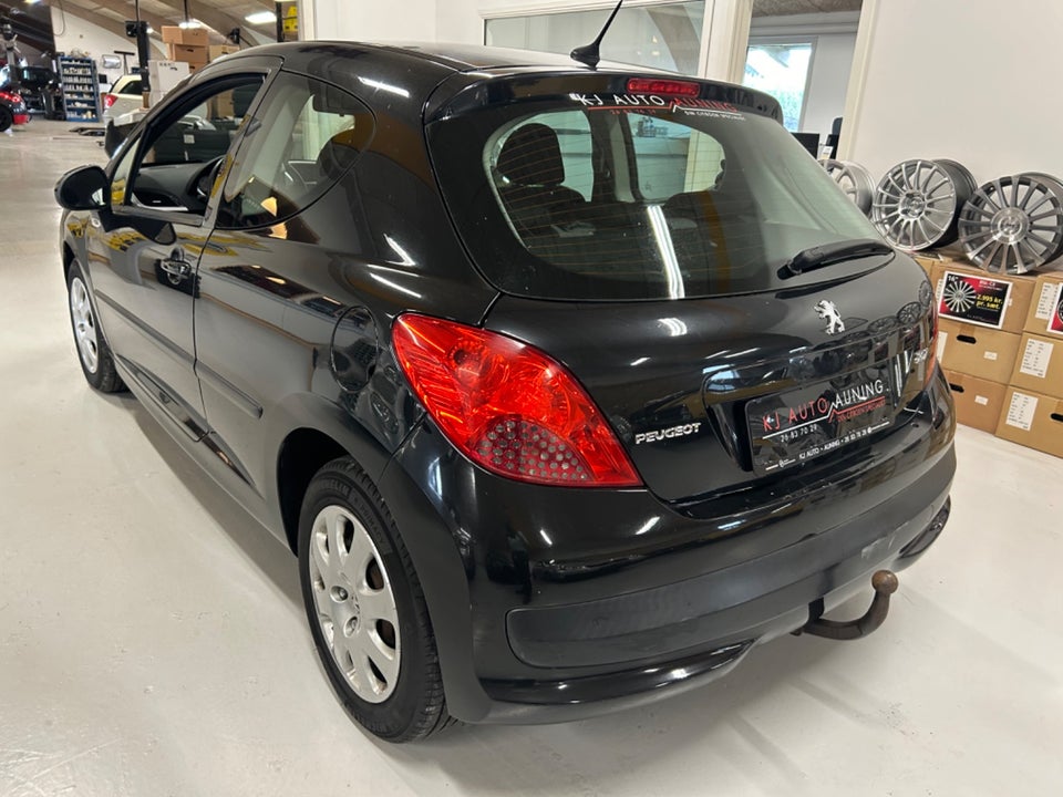 Peugeot 207 1,6 HDi XR+ 3d