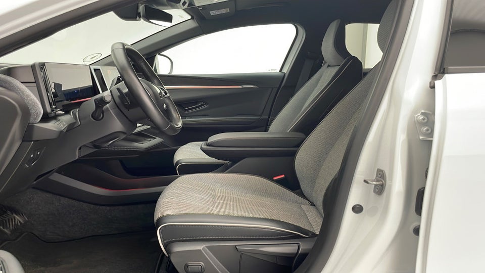 Renault Megane E-Tech 60 Techno 5d