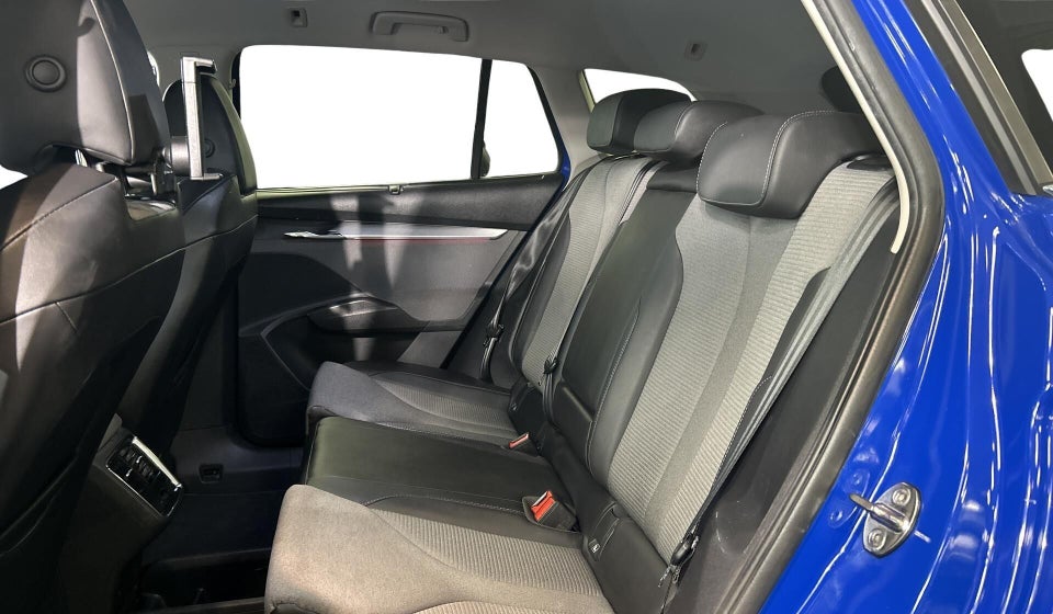 Skoda Enyaq 80 iV Loft 5d