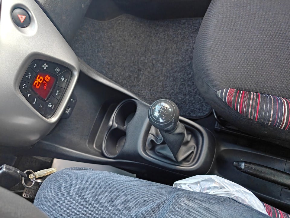 Citroën C1 1,2 PureTech Feel 5d