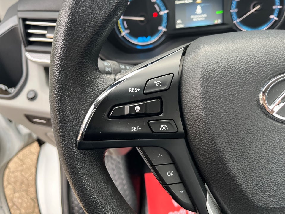 Maxus e-Deliver 9 65 L4 Chassis 2d