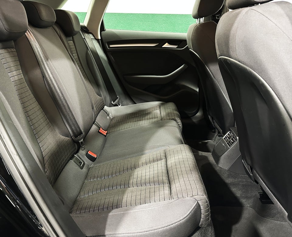 Audi A3 1,4 TFSi 150 Ambition Sportback 5d