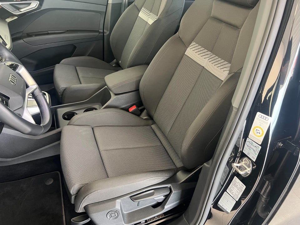 Audi Q4 e-tron 40 Advanced 5d