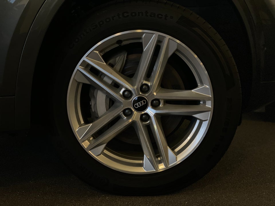 Audi Q5 50 TFSi e S-line quattro S-tr. 5d