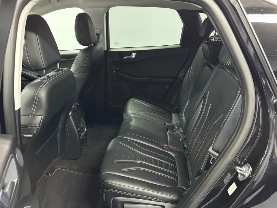 Ford Kuga 2,5 PHEV Vignale CVT 5d