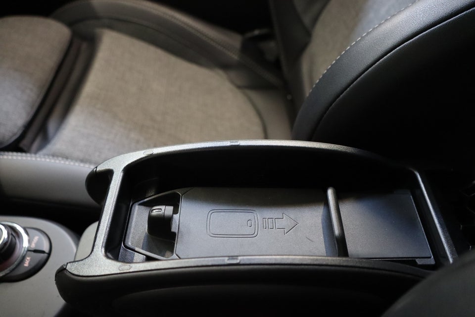 MINI Cooper SE Classic Trim 3d
