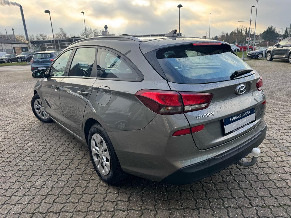 Hyundai i30 1,0 T-GDi Life Komfort stc. 5d
