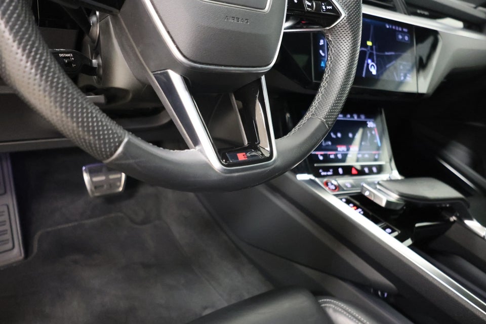 Audi SQ8 e-tron quattro 5d