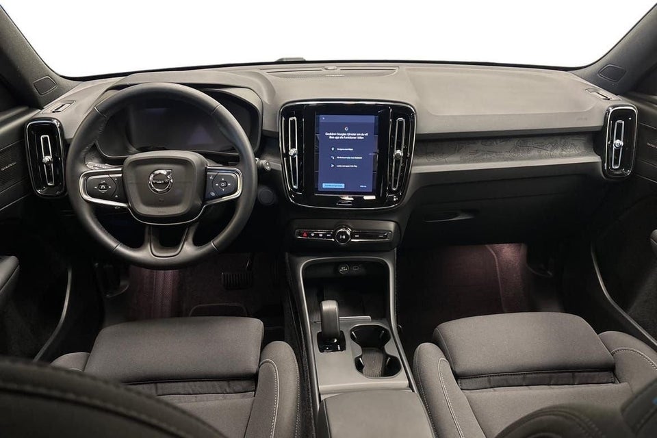 Volvo EX40 Extended Range Black Edition 5d