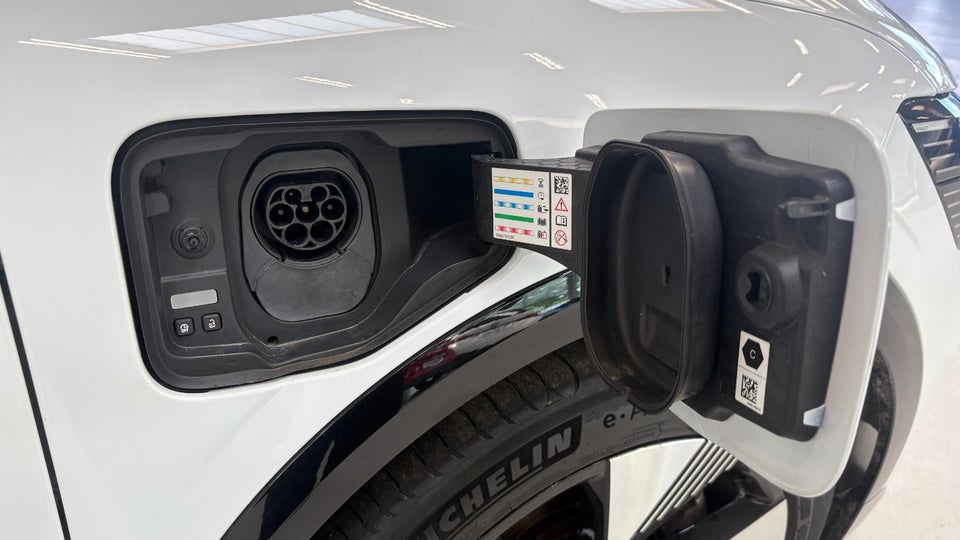 Renault Megane E-Tech 40 Equilibre 5d