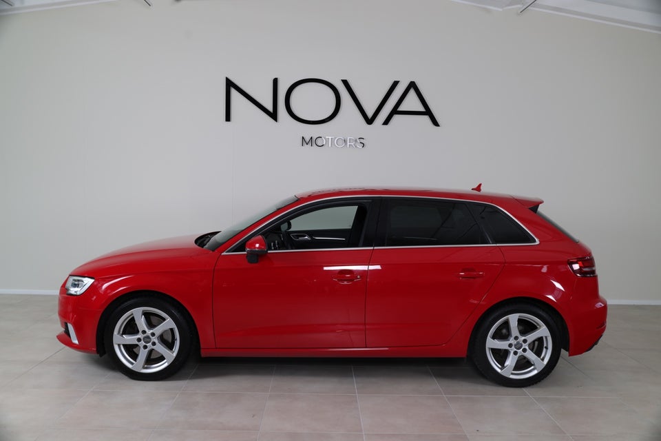 Audi A3 2,0 TFSi 190 S-line S-tr. 4d